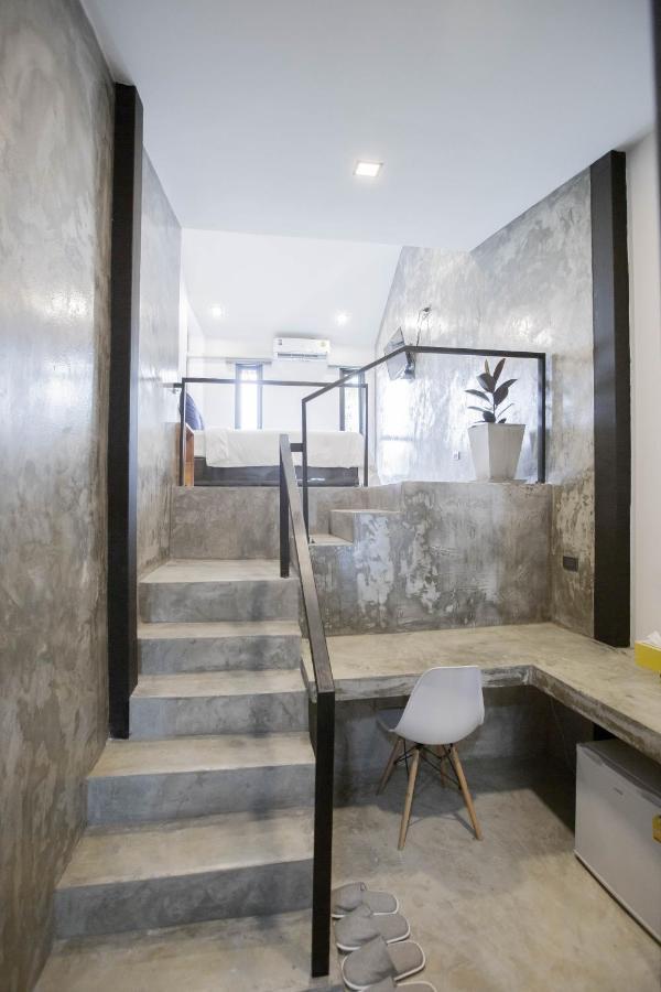 In My Place Cafotel Khlong Thom Εξωτερικό φωτογραφία