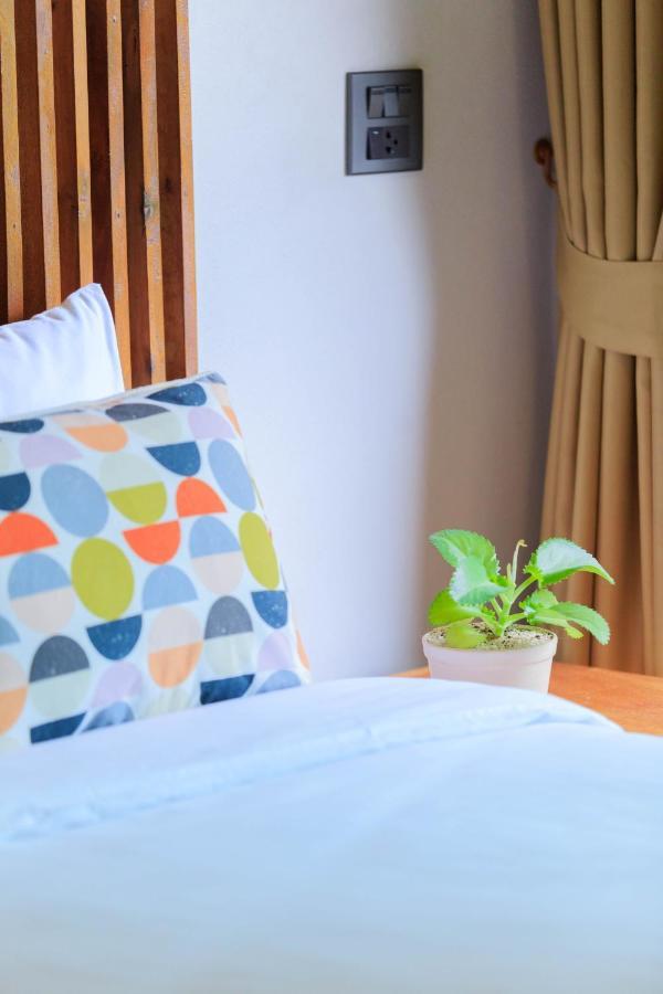 In My Place Cafotel Khlong Thom Εξωτερικό φωτογραφία
